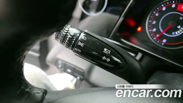 Hyundai AVANTE 2021 — фото 16