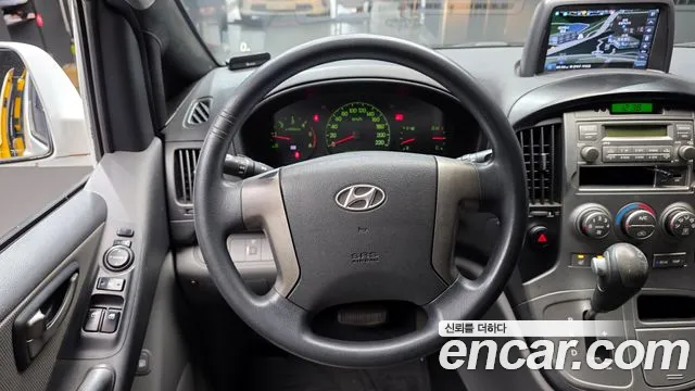 Hyundai Starex 2011 — фото 13