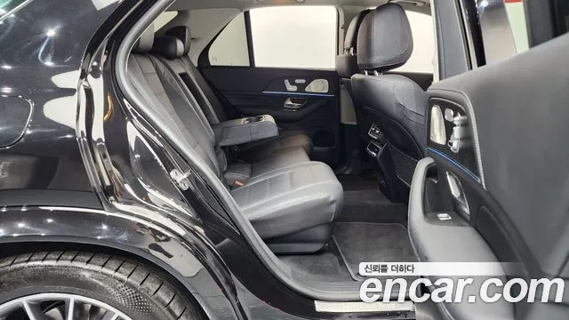 Mercedes-Benz GLE-Class 2024 — фото 12