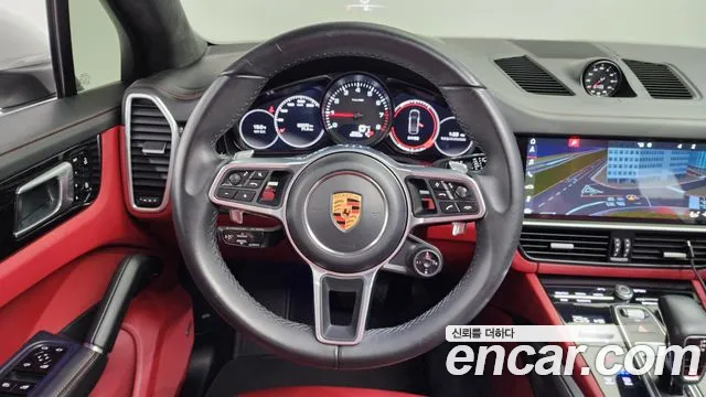 Porsche Cayenne 2019 — фото 13