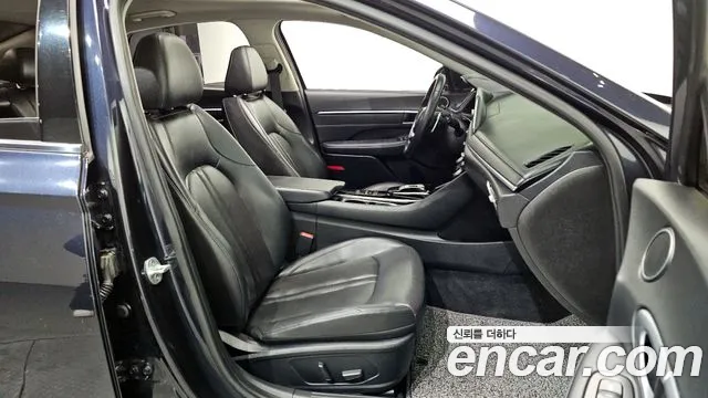 Hyundai Sonata 2020 — фото 12