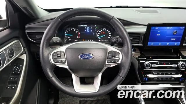 Ford Explorer 2023 — фото 13