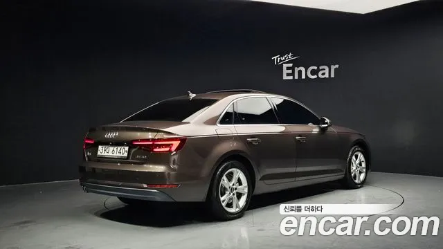 Audi A4 2018 — фото 2