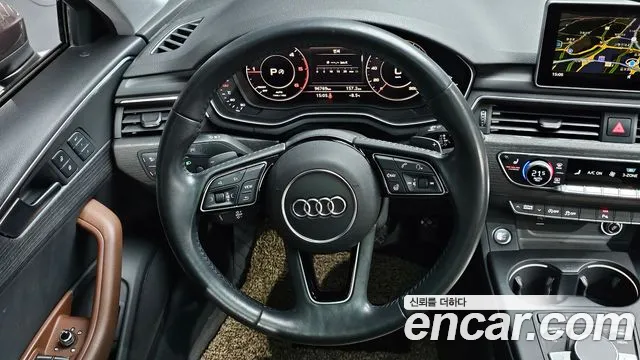 Audi A4 2018 — фото 14