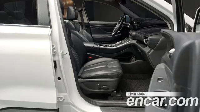 Hyundai Santafe 2021 — фото 11