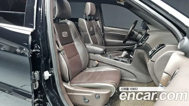 Jeep Cherokee 2019 — фото 10