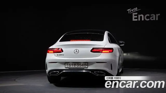 Mercedes-Benz E-Class 2017 — фото 4
