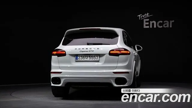 Porsche Cayenne 2016 — фото 4