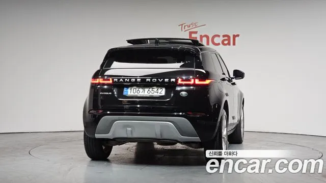 Land Rover Range Rover Evoque 2022 — фото 3