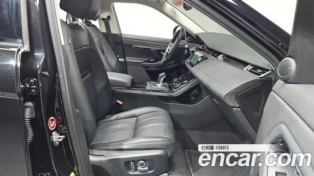 Land Rover Range Rover Evoque 2022 — фото 10