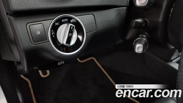 Mercedes-Benz C-Class 2013 — фото 18