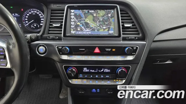 Hyundai Sonata 2018 — фото 14