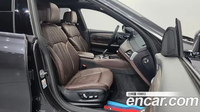 BMW Gran Turismo 2020 — фото 11