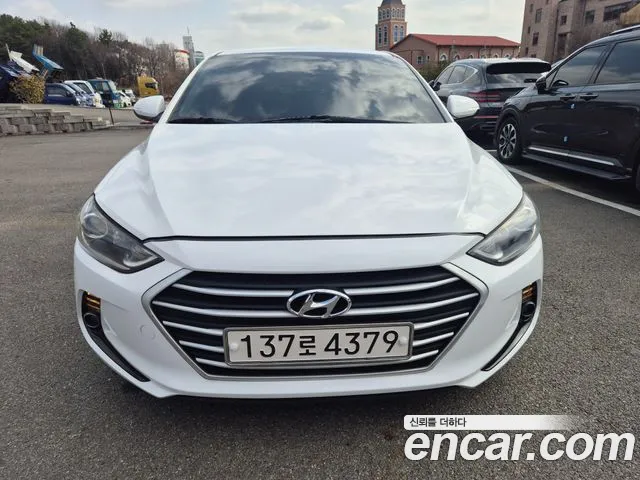 Hyundai AVANTE 2018 — фото 1