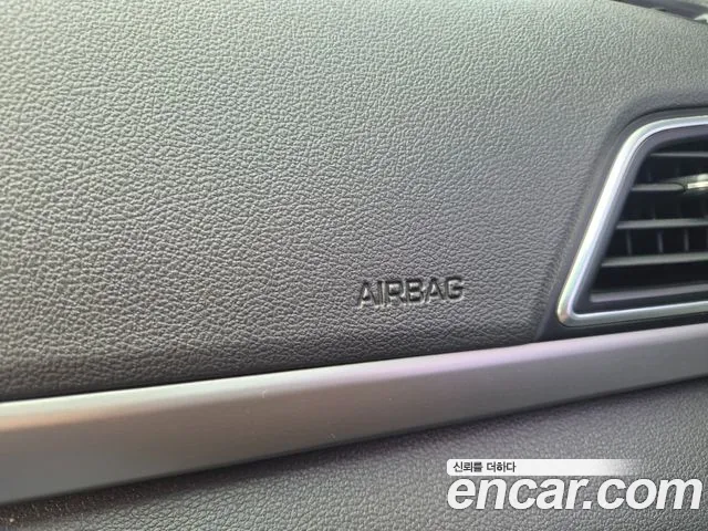 Hyundai AVANTE 2018 — фото 16