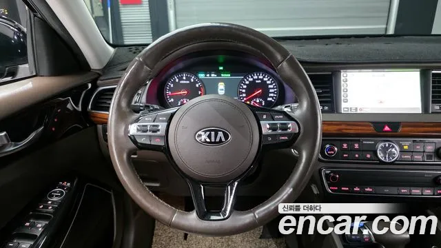 Kia K7 2017 — фото 13