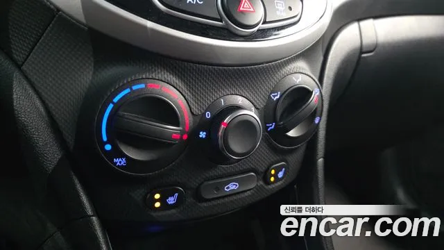 Hyundai Accent 2016 — фото 18