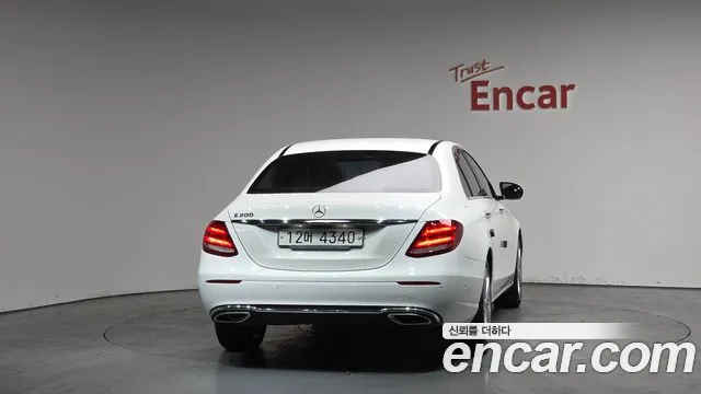 Mercedes-Benz E-Class 2018 — фото 4