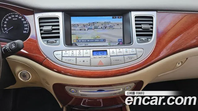 Hyundai Genesis 2012 — фото 14