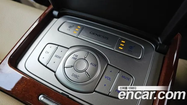 Hyundai Genesis 2012 — фото 19