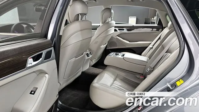 Hyundai Genesis 2016 — фото 10