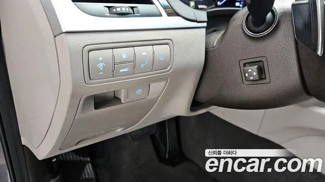 Hyundai Genesis 2016 — фото 14