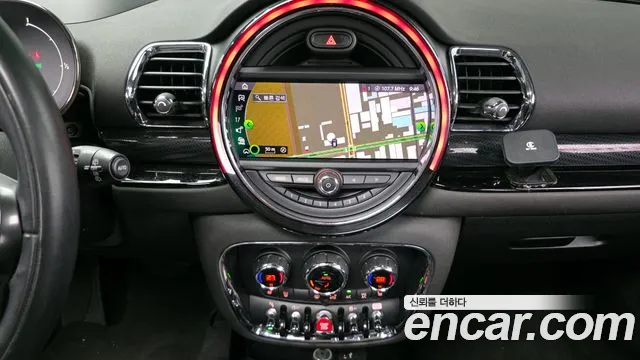 Mini Clubman 2021 — фото 18