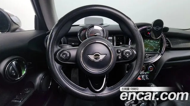 Mini Cooper 2016 — фото 13