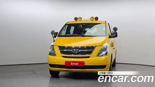 Hyundai Starex 2015 — фото 3