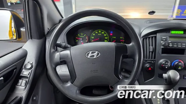 Hyundai Starex 2015 — фото 13