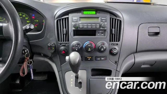 Hyundai Starex 2015 — фото 18