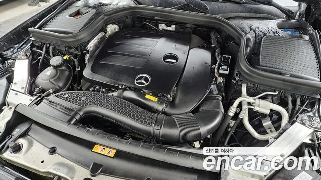 Mercedes-Benz GLC-Class 2023 — фото 6