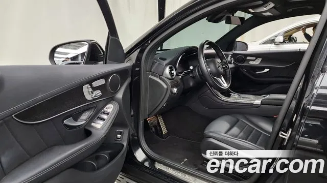Mercedes-Benz GLC-Class 2023 — фото 10