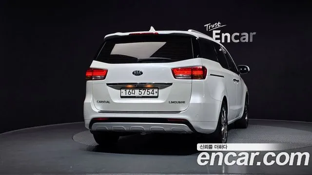 Kia Canival 2018 — фото 4