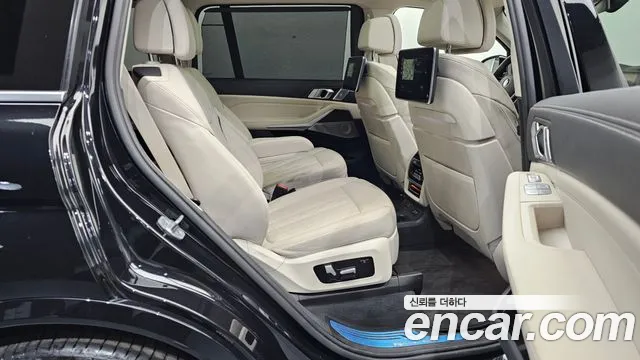 BMW X7 2021 — фото 12