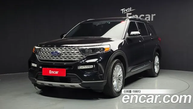 Ford Explorer 2020 — фото 1
