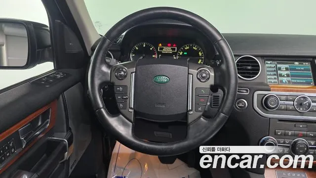 Land Rover Discovery 2013 — фото 13
