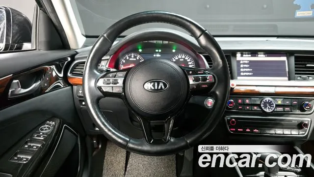 Kia K7 2017 — фото 13