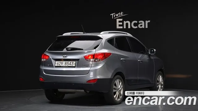 Hyundai Tucson 2011 — фото 2
