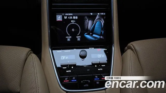 Porsche Panamera 2021 — фото 18