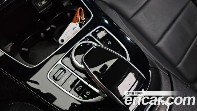 Mercedes-Benz E-Class 2019 — фото 17