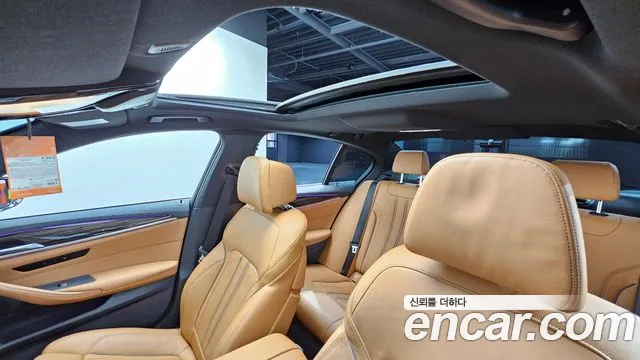 BMW 5-Series 2021 — фото 18