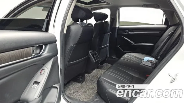 Honda Accord 2021 — фото 12
