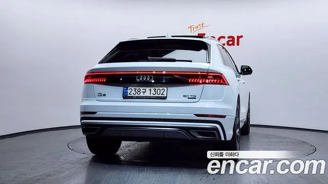 Audi Q8 2021 — фото 4