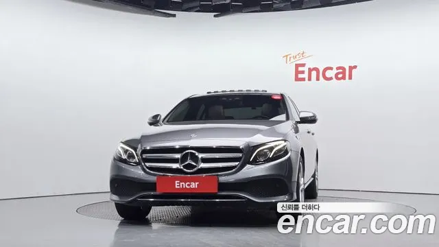 Mercedes-Benz E-Class 2018 — фото 3