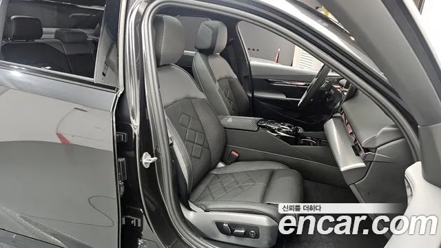 BMW i5 2026 — фото 12