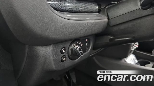 Mini Clubman 2020 — фото 16