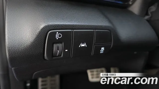 Hyundai AVANTE 2023 — фото 16