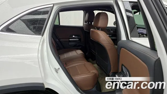 Mercedes-Benz GLA-Class 2021 — фото 12