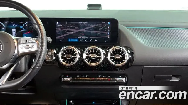 Mercedes-Benz GLA-Class 2021 — фото 14